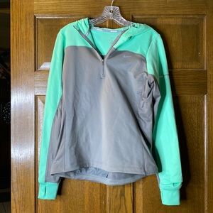 EUC NIKE Running quarter zip